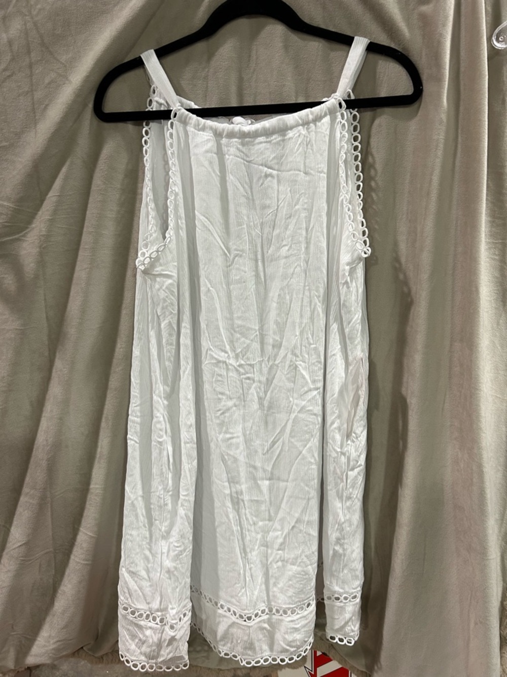 Laโ Blanca White Eyelet-Trim Sleeveless Beach Coverup